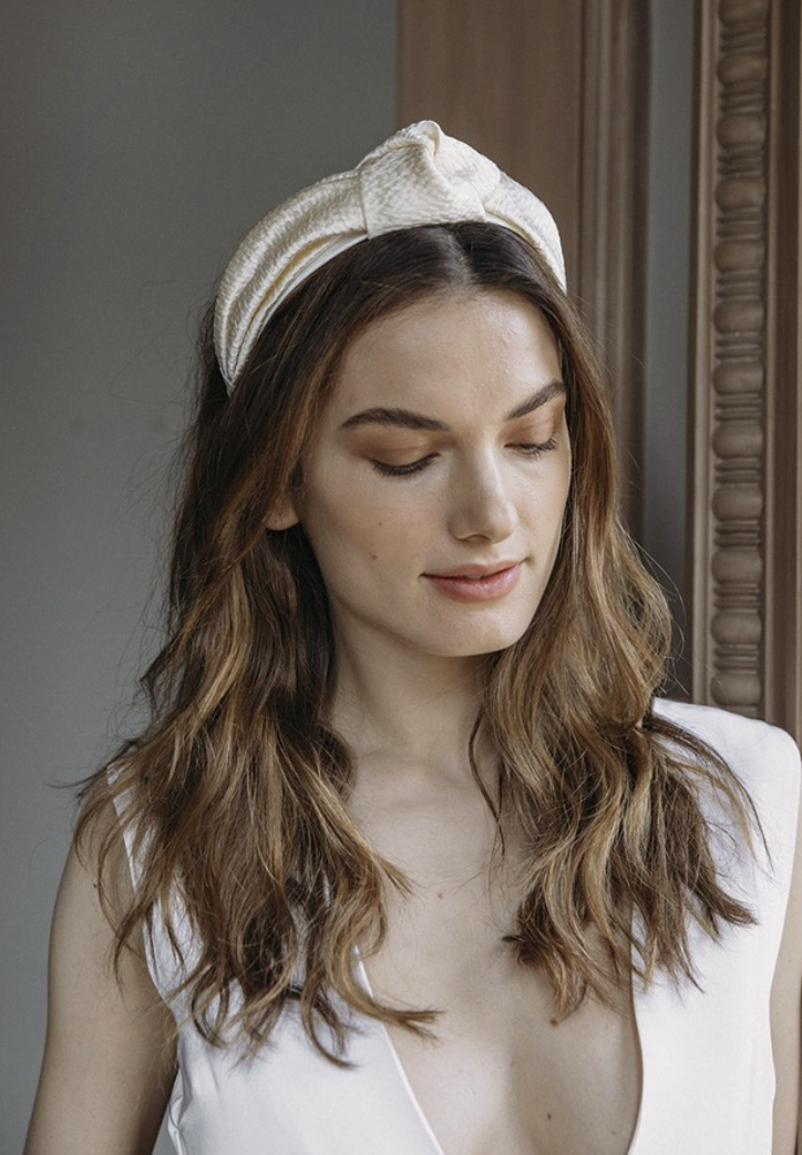 美品！JENNIFER BEHR ジェニファーベア カチューシャ JENNIFER BEHR FRILL HEADBAND BLACK フリルカチューシャ ジェニファー